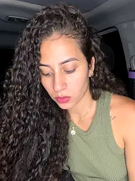 Snapshot of fernanda317 chatting on November 2025 09:04:02 PM fernanda317 online show from November 2025 09:04:02 PM