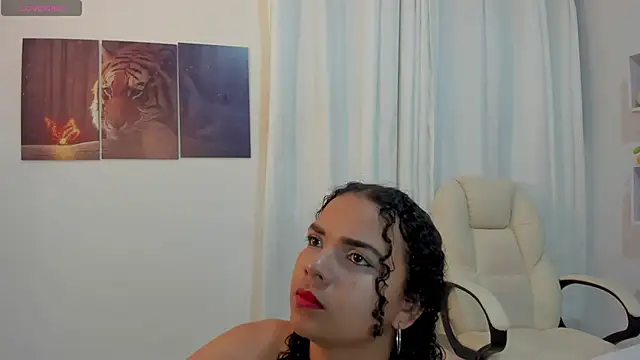 Miaa Star1 online show from November 2025 01:04:01 PM