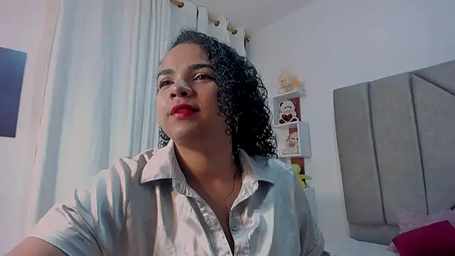 Miaa Star1 online show from November 2025 01:22:01 PM