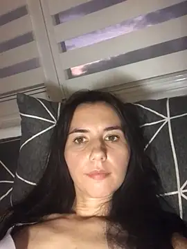 Snapshot of oliviya_mur chatting on October 2025 03:47:02 PM oliviya mur online show from October 2025 03:47:02 PM