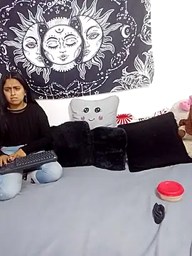 Snapshot of abby_n_emily chatting on November 2025 12:21:01 PM abby n emily online show from November 2025 12:21:01 PM