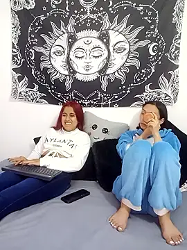 Snapshot of abby_n_emily chatting on November 2025 12:31:01 PM abby n emily online show from November 2025 12:31:01 PM