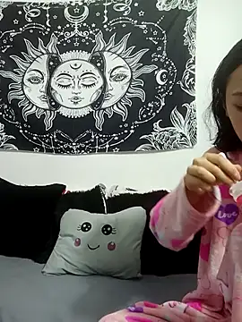 Snapshot of abby_n_emily chatting on November 2025 12:16:01 PM abby n emily online show from November 2025 12:16:01 PM