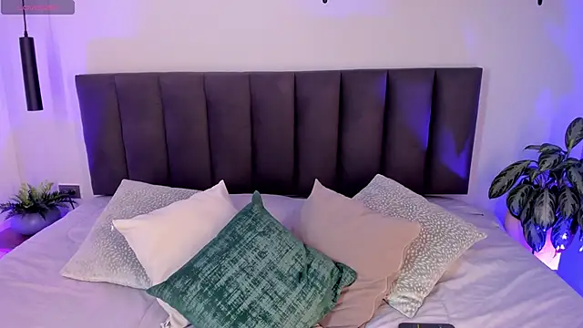 AilanaCortes online show from February 2026 12:07:01 PM