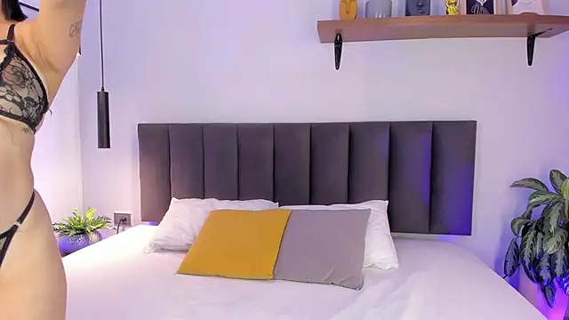 AilanaCortes online show from October 2025 11:55:01 AM