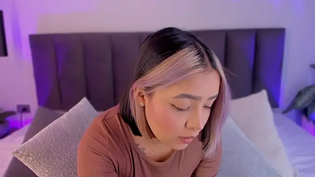 AilanaCortes online show from April 2026 12:12:02 PM