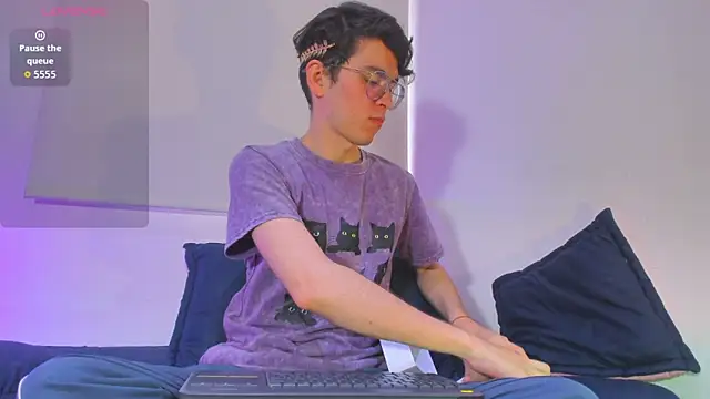 dani angel dark online show from January 2026 09:19:01 PM