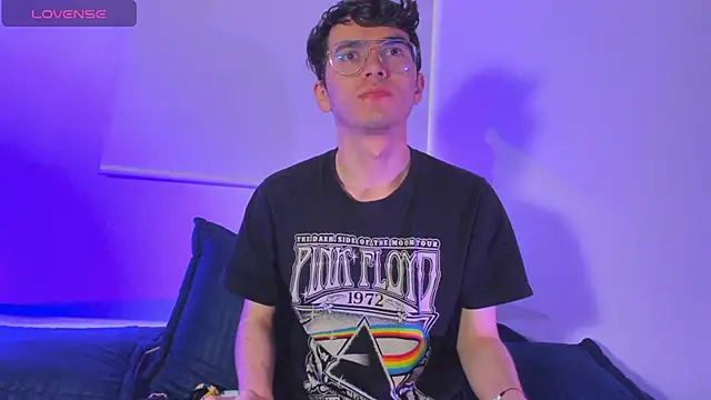 dani angel dark online show from January 2026 09:33:02 PM