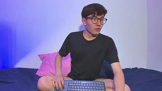 dani angel dark online show from November 2025 12:58:02 AM