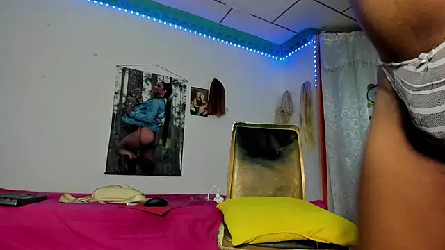 Amberbrown18 online show from March 2026 03:45:02 AM