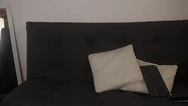 Dominick walker online show from February 2026 06:44:01 AM