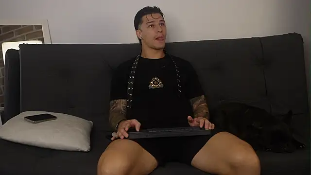 Dominick walker online show from February 2026 06:39:01 PM