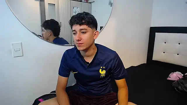 Dravith Valery online show from December 2025 04:35:02 AM