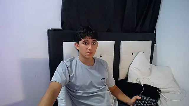 Dravith Valery online show from February 2026 04:54:01 AM