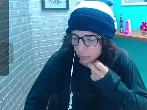 Mike Miiller  online show from November 2025 05:28:02 PM