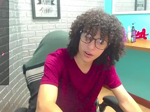 Mike Miiller  online show from December 2025 06:58:02 PM