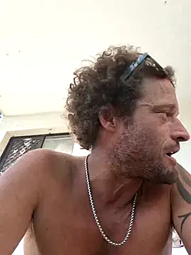 Snapshot of shainnfk chatting on October 2025 06:37:01 AM shainnfk online show from October 2025 06:37:01 AM