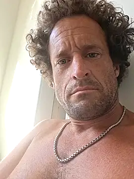 Snapshot of shainnfk chatting on October 2025 09:34:02 PM shainnfk online show from October 2025 09:34:02 PM