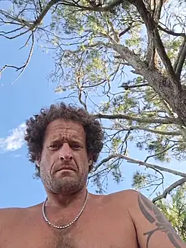 Snapshot of shainnfk chatting on October 2025 02:05:02 PM shainnfk online show from October 2025 02:05:02 PM