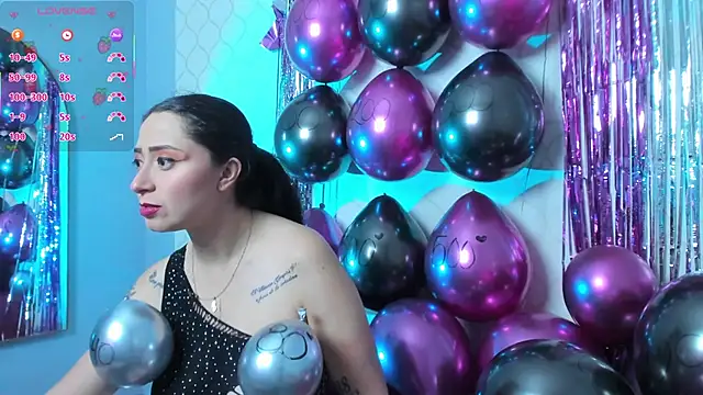 JuliethCruz  online show from February 2026 08:58:01 AM