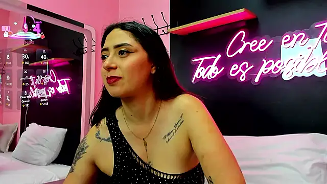 JuliethCruz  online show from January 2026 08:45:01 PM