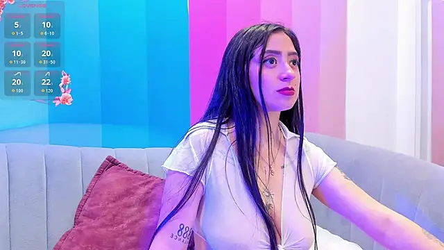 JuliethCruz  online show from March 2026 06:09:02 PM