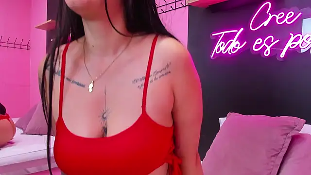 JuliethCruz  online show from October 2025 06:07:01 PM