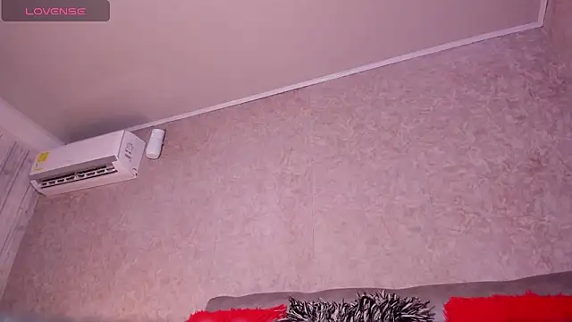 Snapshot of xkaty_grey chatting on November 2025 08:35:02 PM xkaty grey online show from November 2025 08:35:02 PM