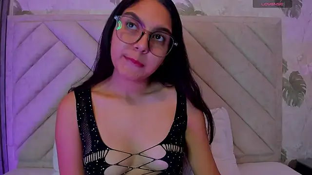 Lexy-Sweet1 online show from November 2025 04:05:01 AM