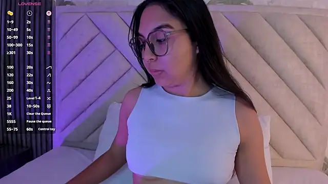 Lexy-Sweet1 online show from November 2025 04:34:02 AM