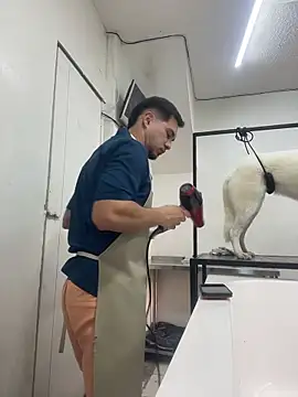 Snapshot of Leonardmoppet chatting on November 2025 09:41:01 PM Leonardmoppet online show from November 2025 09:41:01 PM