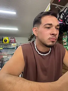 Snapshot of Leonardmoppet chatting on November 2025 09:19:01 PM Leonardmoppet online show from November 2025 09:19:01 PM