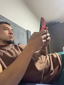 Snapshot of Leonardmoppet chatting on November 2025 05:14:02 AM Leonardmoppet online show from November 2025 05:14:02 AM