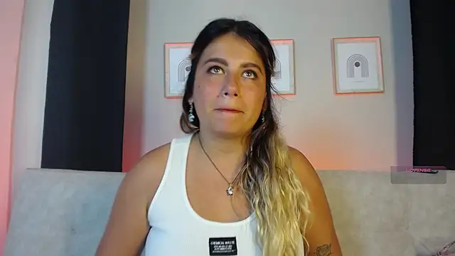 Sweet Bella Valery online show from March 2026 10:22:02 PM