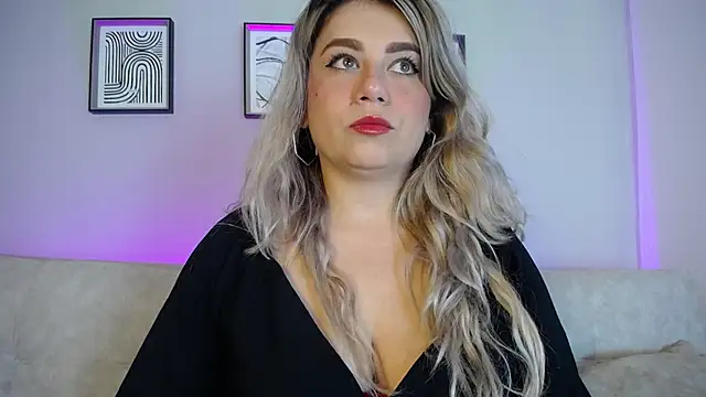 Sweet Bella Valery online show from November 2025 10:21:01 PM