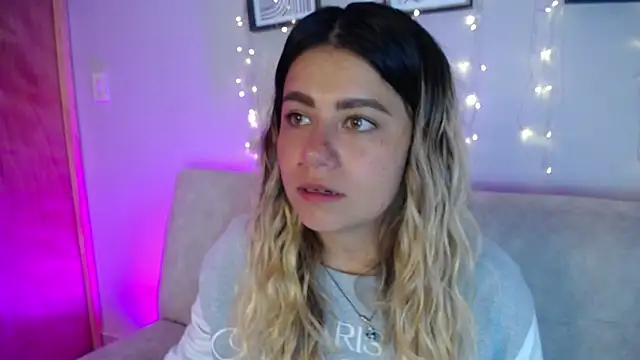 Sweet Bella Valery online show from April 2026 09:55:01 PM