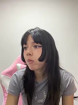 Snapshot of AnaisXoXo chatting on November 2025 08:23:01 PM AnaisXoXo online show from November 2025 08:23:01 PM