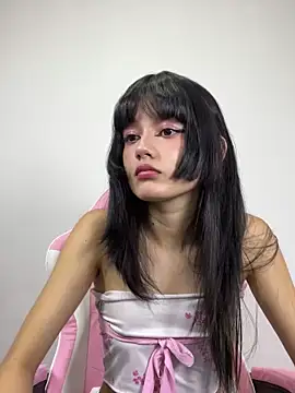 Snapshot of AnaisXoXo chatting on November 2025 10:35:02 PM AnaisXoXo online show from November 2025 10:35:02 PM