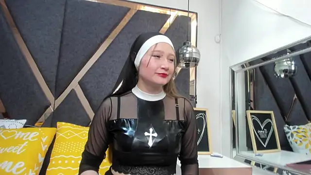 Snapshot of CuteIrina chatting on October 2025 08:21:02 PM CuteIrina online show from October 2025 08:21:02 PM