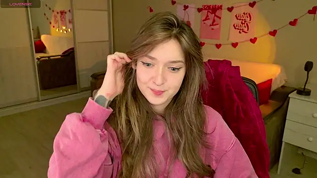 BellaSink online show from December 2025 05:31:02 AM