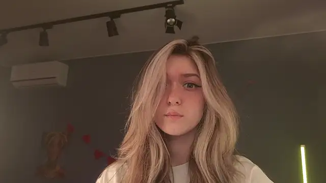 BellaSink online show from April 2026 06:08:02 AM