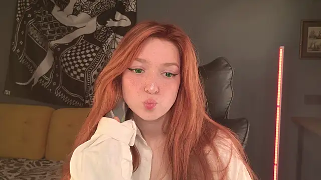 Snapshot of BellaSink chatting on June 2026 06:25:02 AM BellaSink online show from June 2026 06:25:02 AM