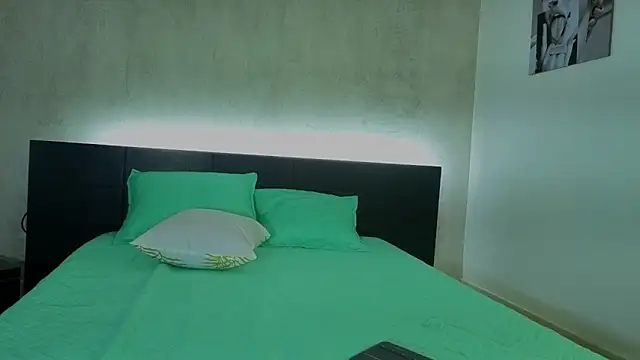 shimmer lure online show from February 2026 08:21:01 PM