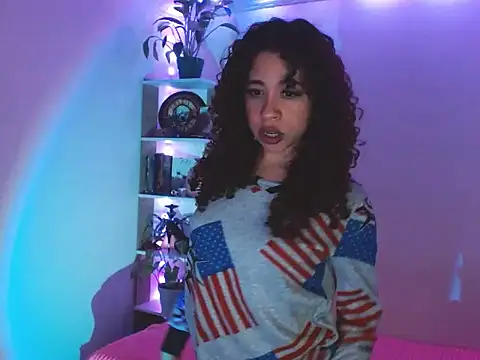 Snapshot of Medussa3033 chatting on May 2026 04:20:02 AM Medussa3033 online show from May 2026 04:20:02 AM