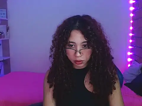 Medussa3033 online show from December 2025 01:38:02 AM