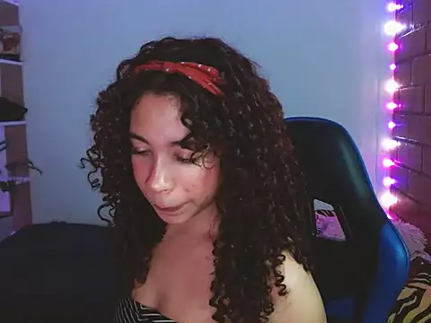 Medussa3033 online show from April 2026 07:37:02 AM