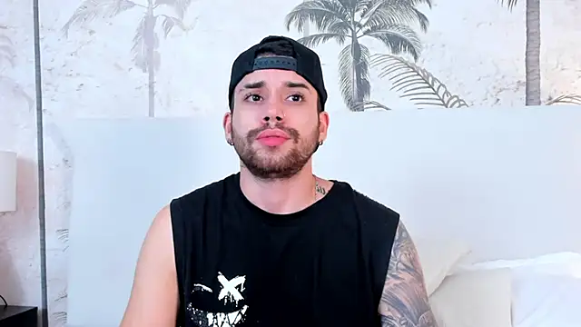 Mike montoya01 online show from December 2025 10:23:01 PM