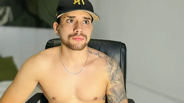 Mike montoya01 online show from November 2025 01:50:01 AM