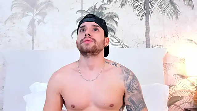 Mike montoya01 online show from December 2025 09:34:02 AM