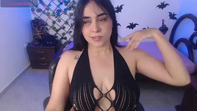 Snapshot of kathe_cam1 chatting on October 2025 01:21:02 PM kathe cam1 online show from October 2025 01:21:02 PM